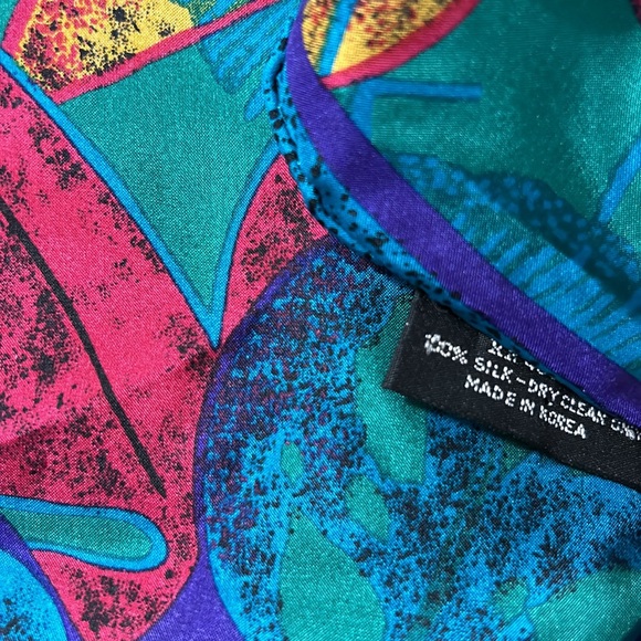 Harvé Bernard Silk Rectangular Scarf - Picture 3 of 6